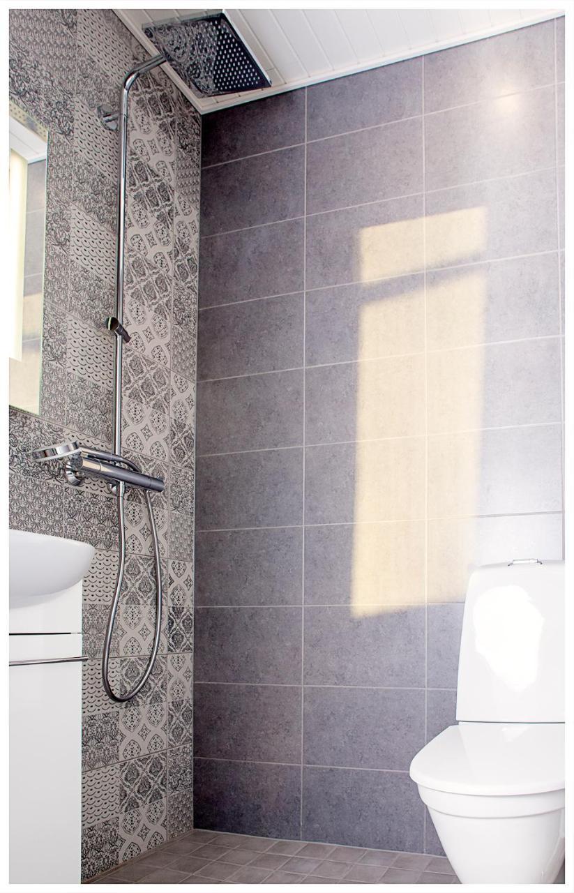 Crystal Arctic Suites Рованиеми Экстерьер фото A shower